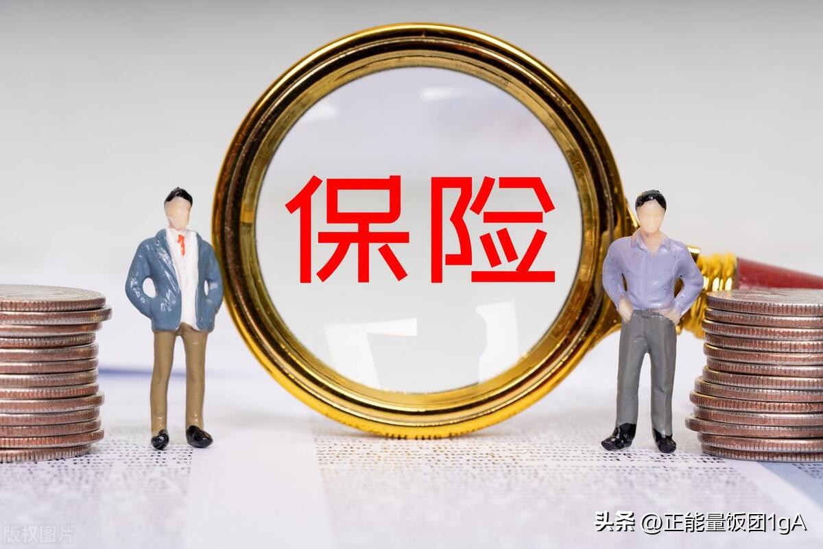 区块链在保险中的应用_探索区块链技术在保险行业的应用：如何实现高效理赔与风险控制_基于区块链技术的保险服务平台